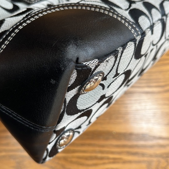 Coach F13977 Signature Domed Jacquard Shoulder Khaki Canvas Satchel - Picture 11 of 13